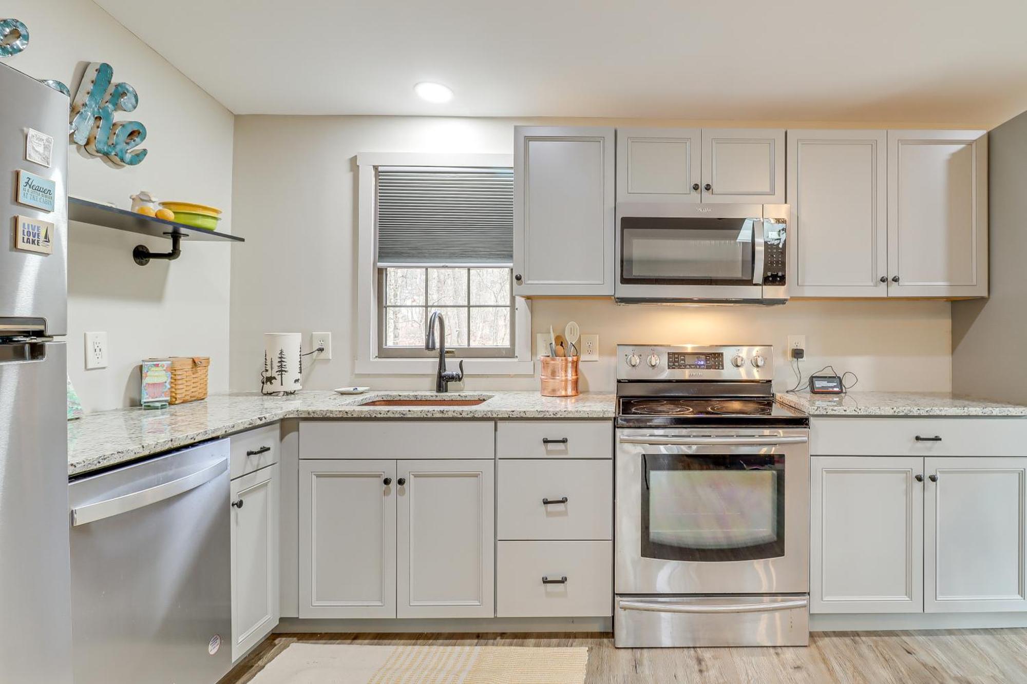 Quaint Jim Thorpe Cabin Retreat, Walk To Beach! Екстер'єр фото