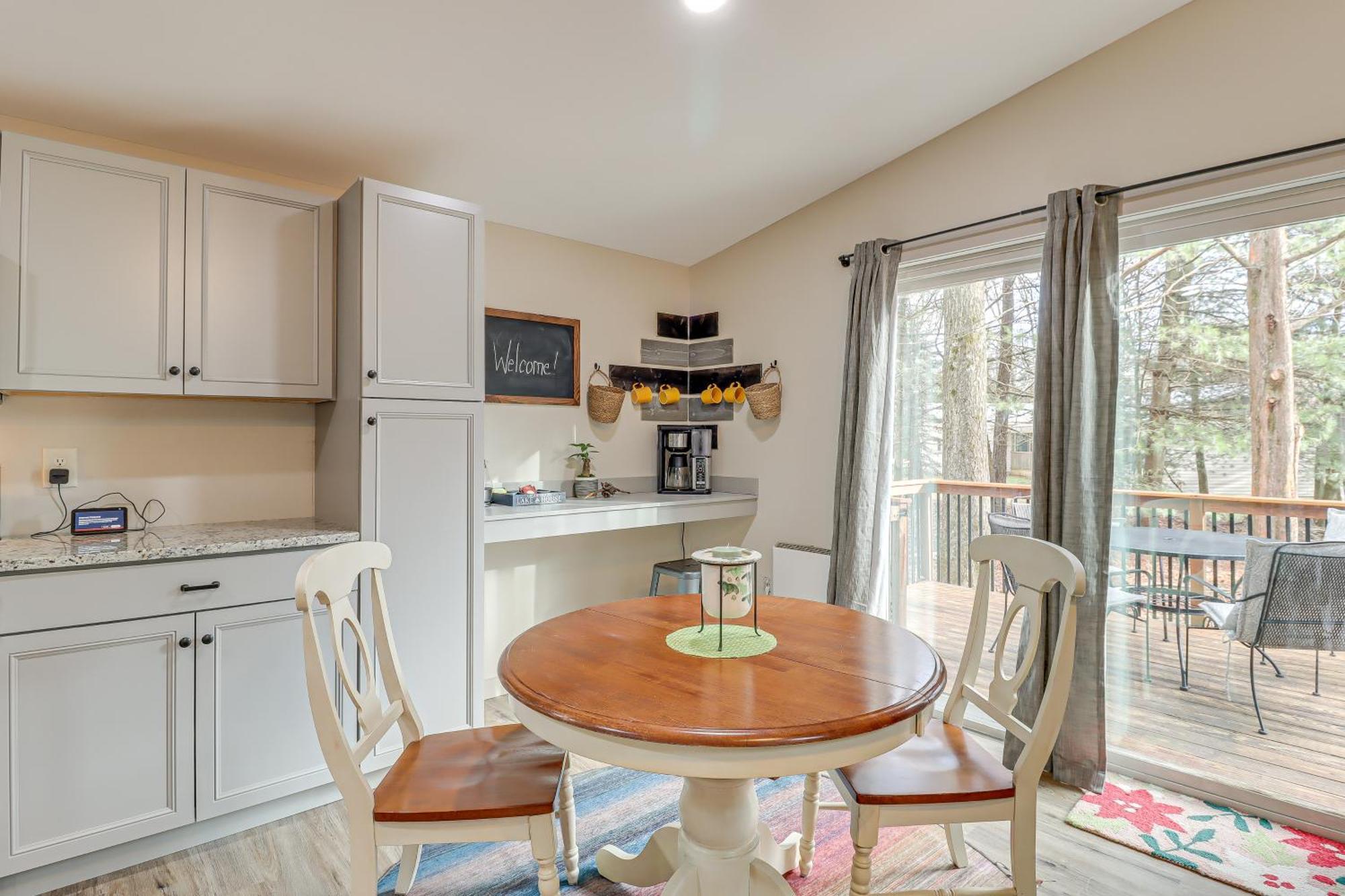 Quaint Jim Thorpe Cabin Retreat, Walk To Beach! Екстер'єр фото